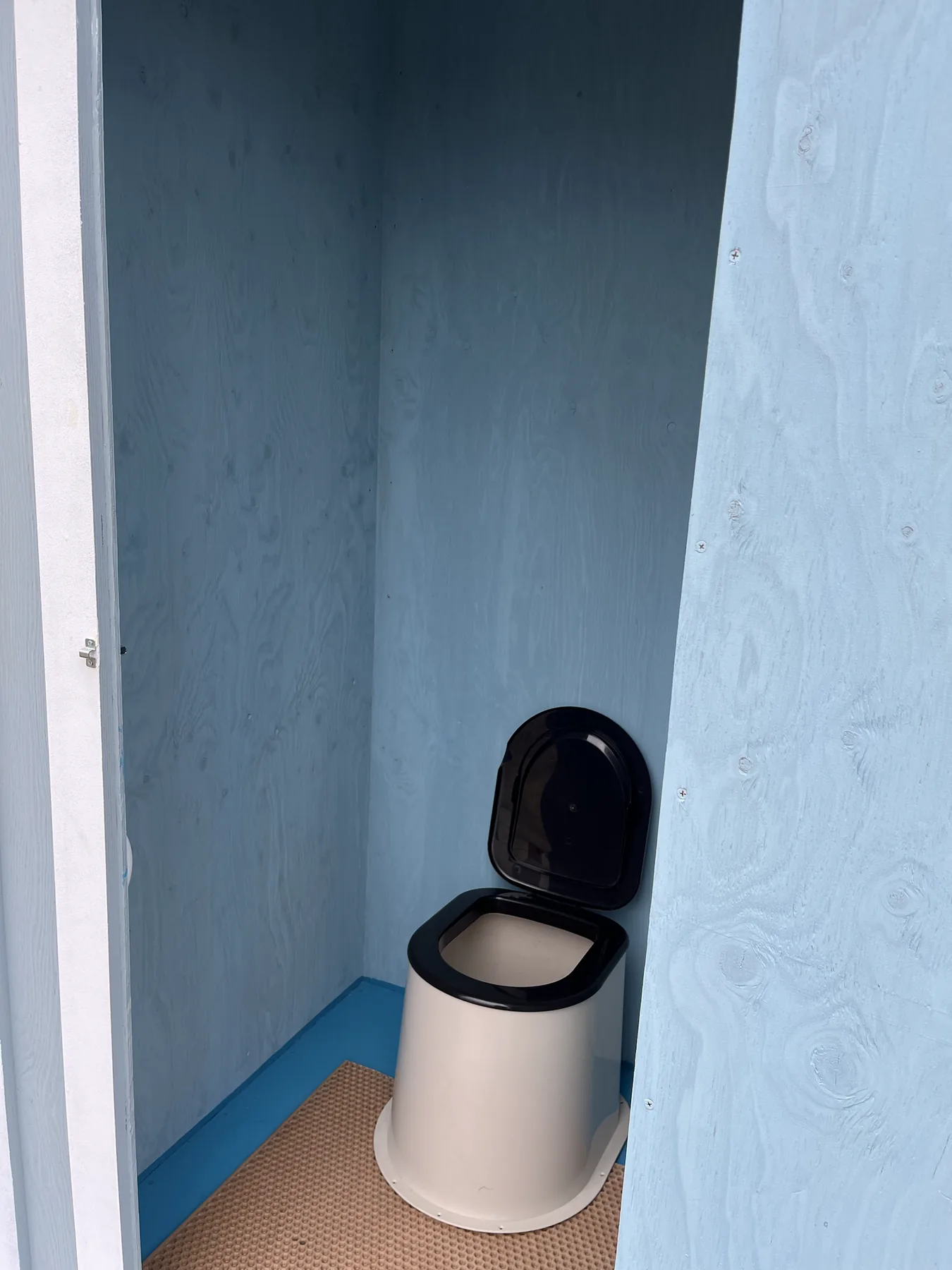 Все летние туалеты для дачи